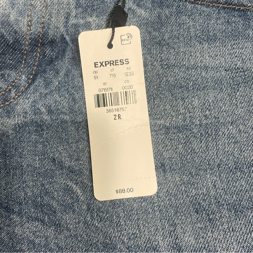 Express 70s flare mid-rise denim jeans. Size 2R. Distressed hem. NWT. MSRP $88. - Picture 6 of 15